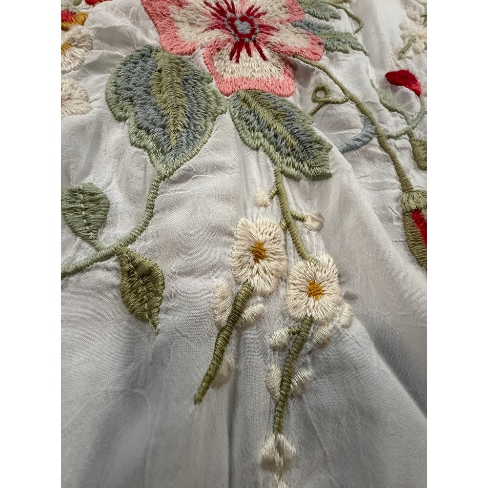 Johnny Was White Floral Embroidered Tunic with Pink and Red Accents - Picture 5 of 16